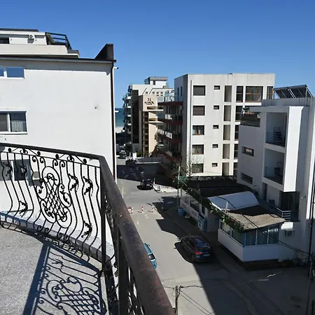 Mida Summer Năvodari