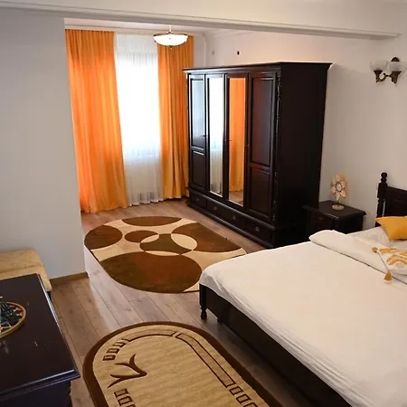 Mida Summer Năvodari