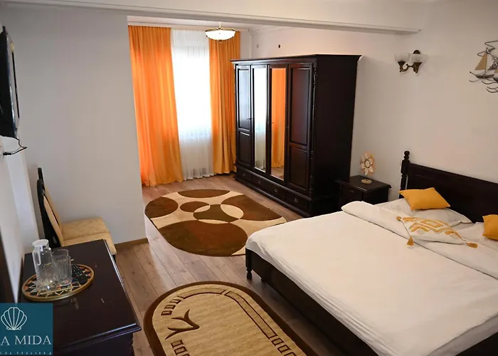 Mida Summer Năvodari